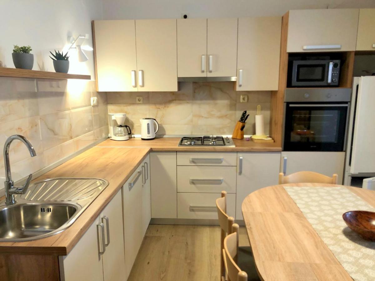 Zoro Apartments Palit المظهر الخارجي الصورة