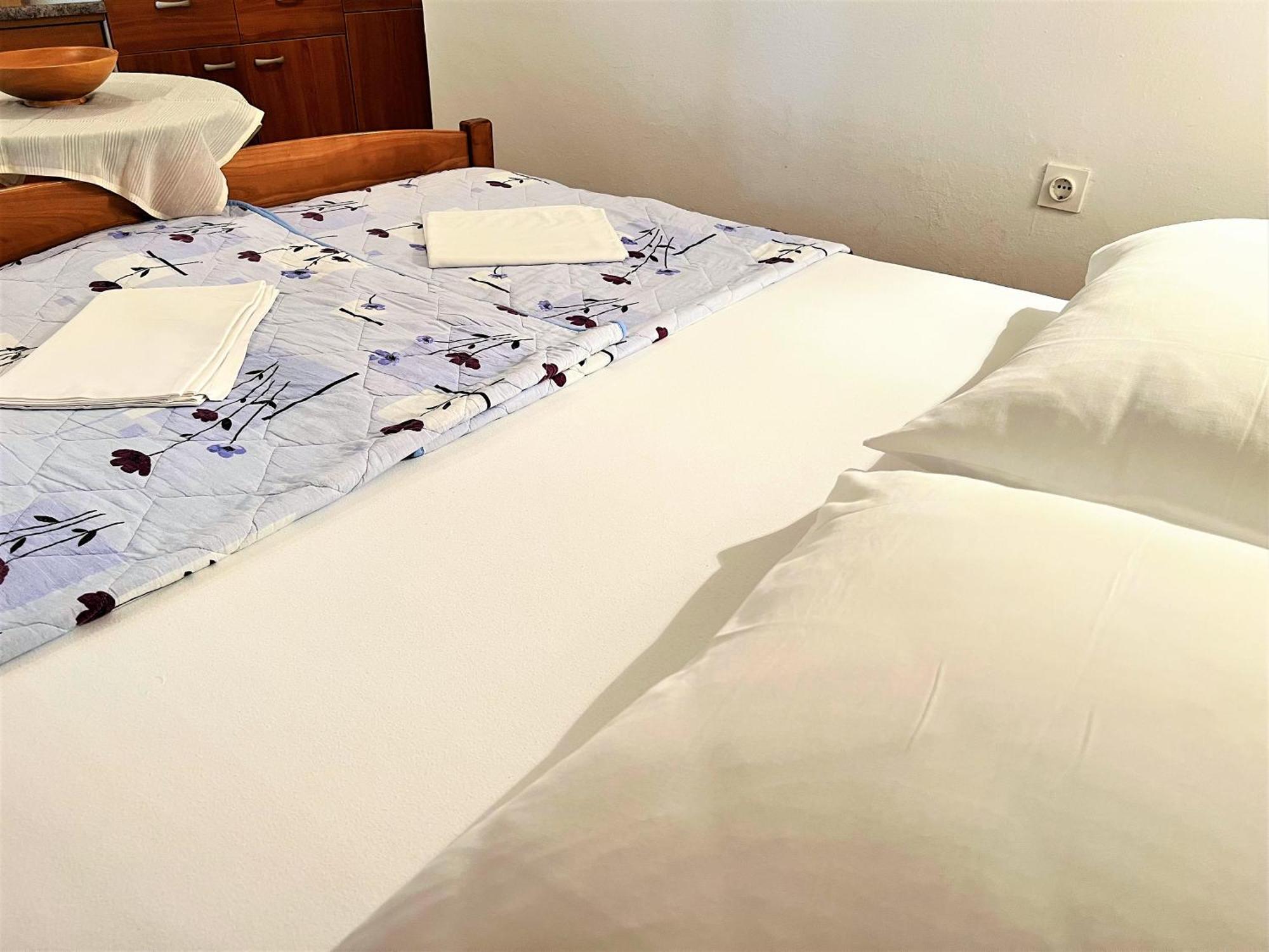 Zoro Apartments Palit الغرفة الصورة